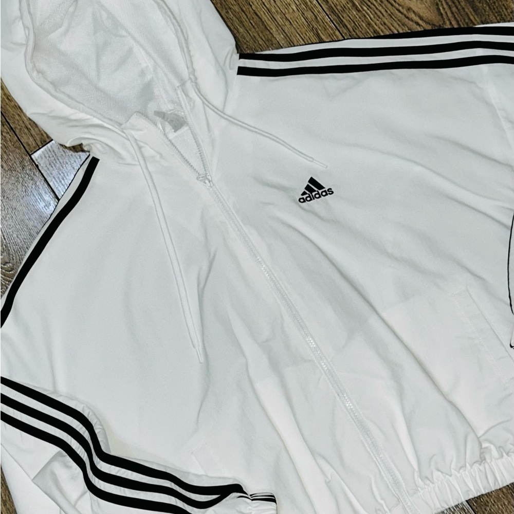 Women's adidas Essentials 3-Stripes Woven Windbreaker SZ M - Picture 8 of 11
